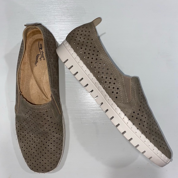 Easy Street Fresh Slip-on flexible sneakers loafers taupe tan size 8 LIKE NEW - Picture 1 of 7